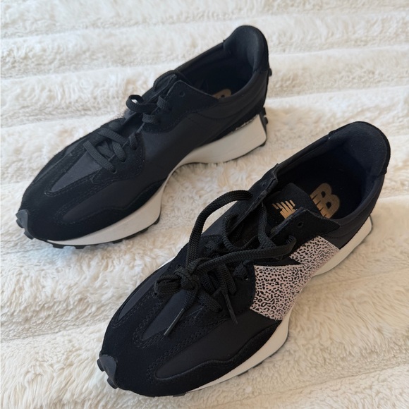 Never Worn New Balance Black Leopard 327 Women's Leopard 'N' - Picture 3 of 6